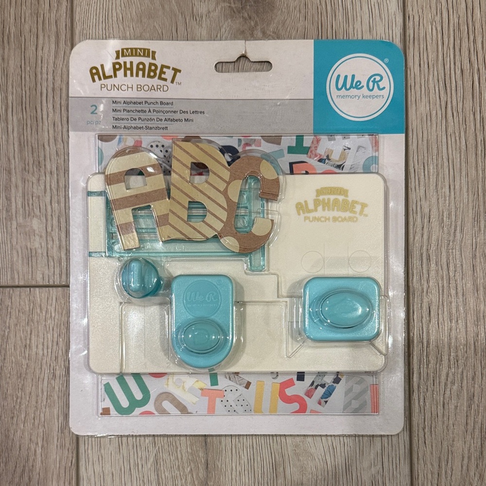 NWT We R Memory Keepers Mini Alphabet Punch Board